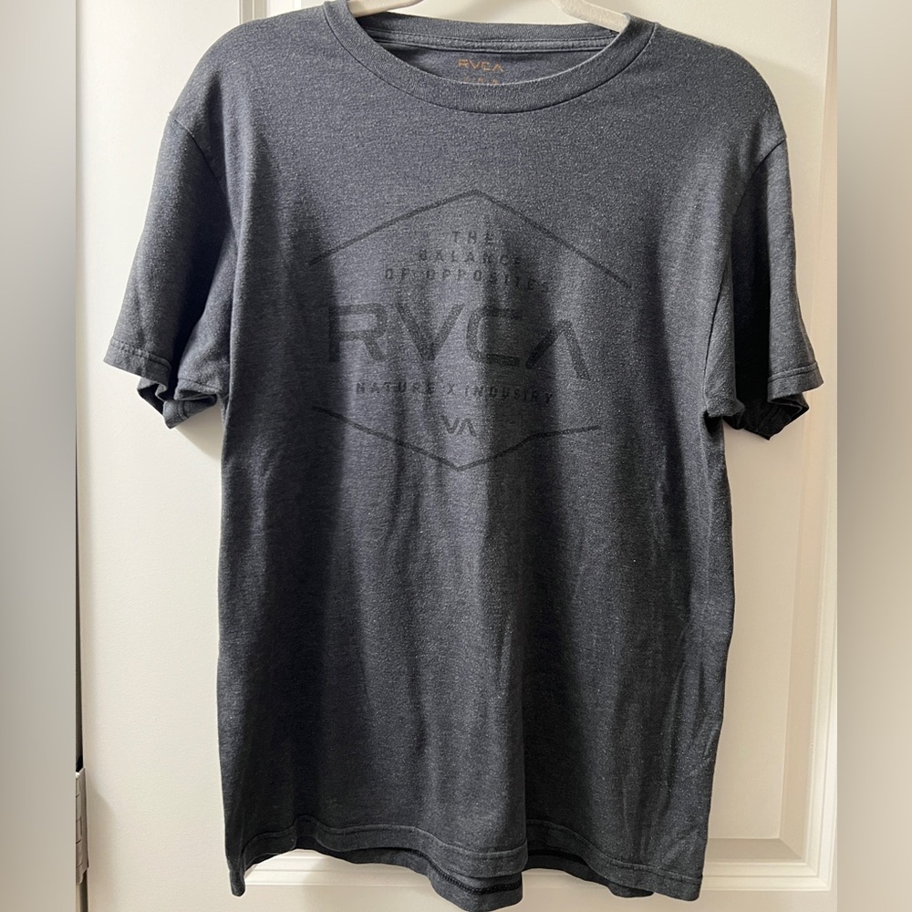 RVCA dark grey tee